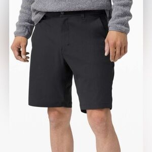 Lululemon Commission Classic-Fit Short 9" *Warpstreme
Obsidian Size